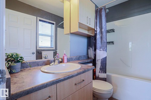 17468 89 Street Nw, Edmonton, AB 