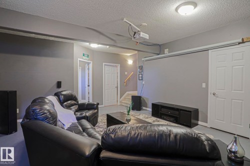 17468 89 Street Nw, Edmonton, AB 