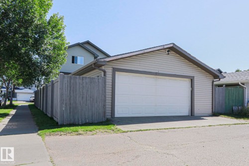 17468 89 Street Nw, Edmonton, AB 