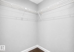 White wire shelving system - 