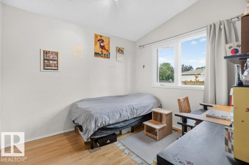 8308 68A Street Nw, Edmonton, AB 
