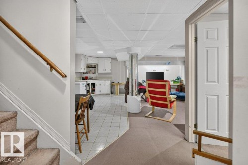 8308 68A Street Nw, Edmonton, AB 