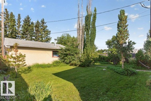 8308 68A Street Nw, Edmonton, AB 