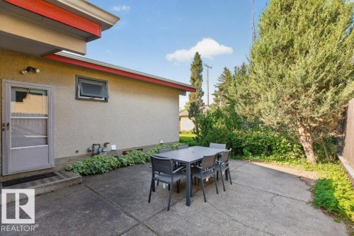 8308 68A Street Nw, Edmonton, AB 