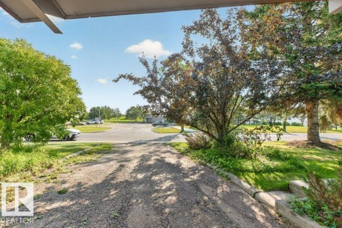 8308 68A Street Nw, Edmonton, AB 