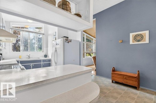 8308 68A Street Nw, Edmonton, AB 