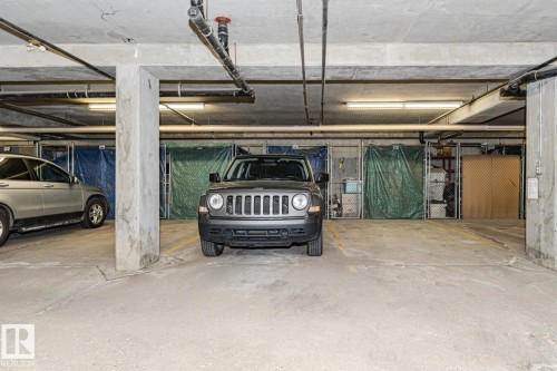 911 Rabbit Hill Road Nw, Edmonton, AB - Indoor Photo Showing Garage