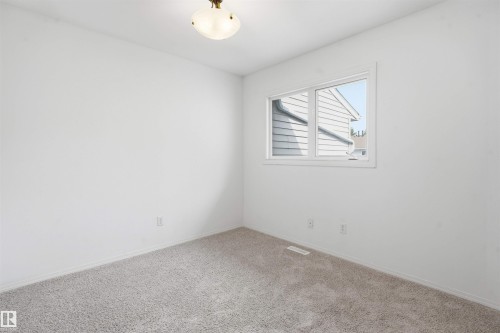 6804 36A Avenue Nw, Edmonton, AB 