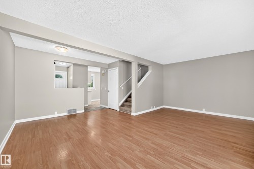 #40 2024 57 St Nw, Edmonton, AB 