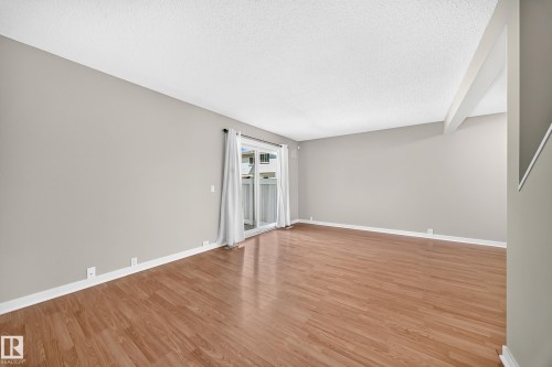 #40 2024 57 St Nw, Edmonton, AB 