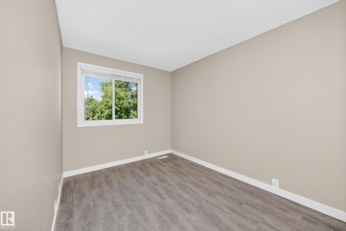 #40 2024 57 St Nw, Edmonton, AB 