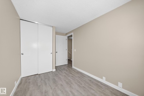 #40 2024 57 St Nw, Edmonton, AB 