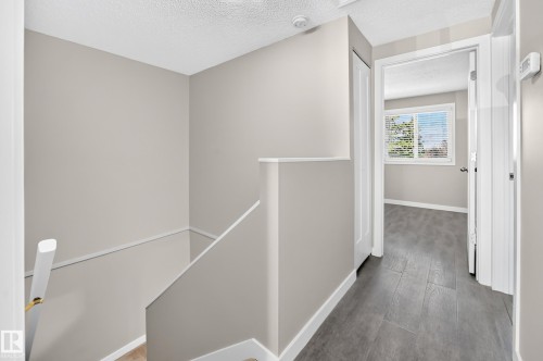 #40 2024 57 St Nw, Edmonton, AB 