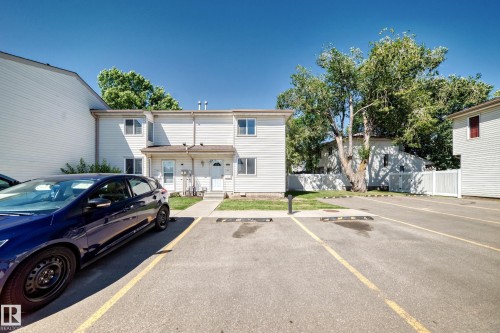 #40 2024 57 St Nw, Edmonton, AB 