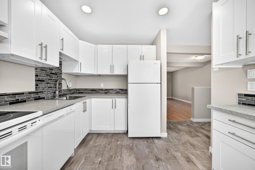#40 2024 57 St Nw, Edmonton, AB 