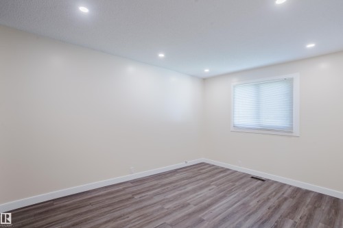 36 Harrow Circle Circle Nw, Edmonton, AB 