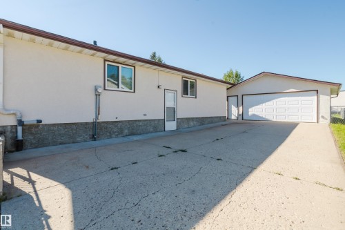 36 Harrow Circle Circle Nw, Edmonton, AB 
