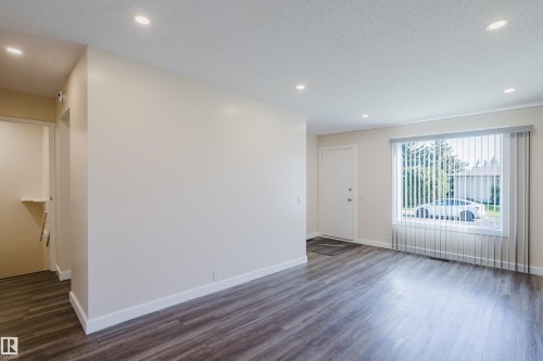 36 Harrow Circle Circle Nw, Edmonton, AB 