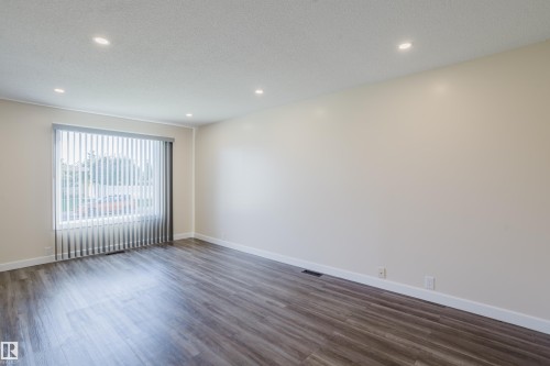 36 Harrow Circle Circle Nw, Edmonton, AB 
