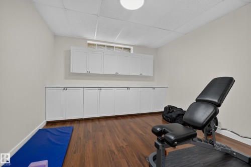 9562 81 Street Nw, Edmonton, AB - Indoor