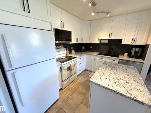 10107 171A Avenue Nw, Edmonton, AB 