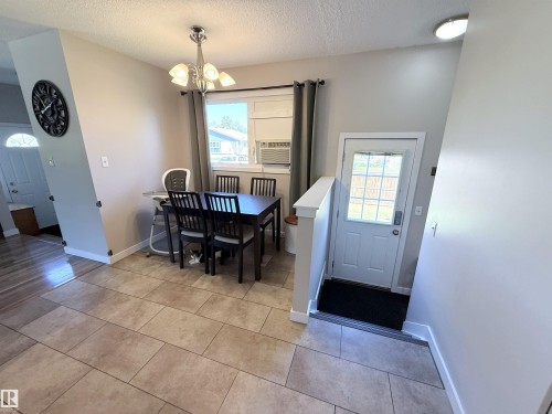 10107 171A Avenue Nw, Edmonton, AB 