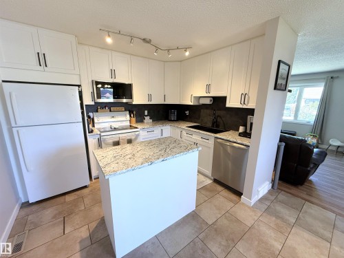 10107 171A Avenue Nw, Edmonton, AB 