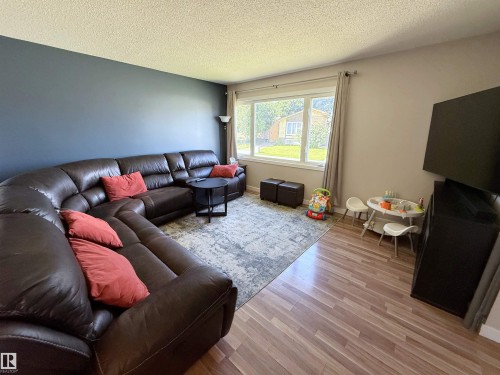 10107 171A Avenue Nw, Edmonton, AB 