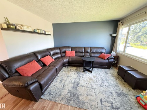 10107 171A Avenue Nw, Edmonton, AB 