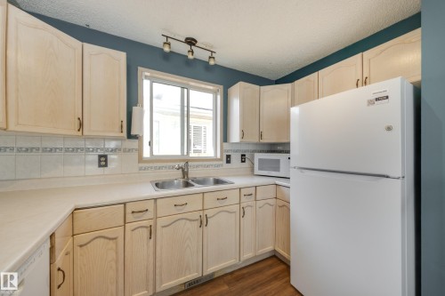 278 Kirkwood Avenue Nw, Edmonton, AB 