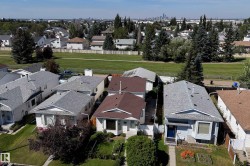 278 KIRKWOOD Avenue NW  Edmonton, AB T6L 5A8
