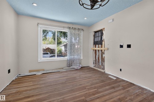 11327 89 Street Nw, Edmonton, AB 