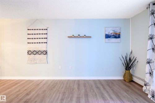 #237 10636 120 St Nw, Edmonton, AB - Indoor Photo Showing Other Room
