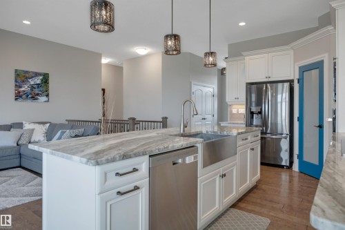4232 8 Street Nw, Edmonton, AB 