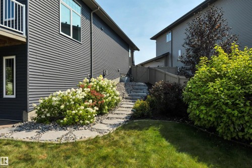4232 8 Street Nw, Edmonton, AB 