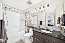 Tub/shower combination with a handheld showerhead - 
