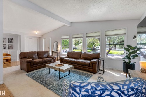 25 Amherst Crescent, St. Albert, AB 