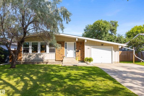 25 Amherst Crescent, St. Albert, AB 