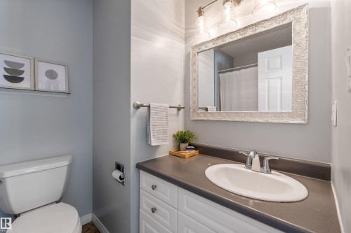 25 Amherst Crescent, St. Albert, AB 