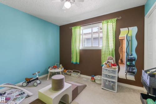 25 Amherst Crescent, St. Albert, AB 