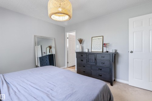 25 Amherst Crescent, St. Albert, AB 