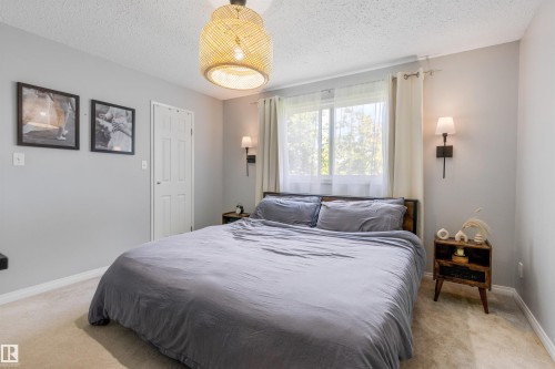 25 Amherst Crescent, St. Albert, AB 