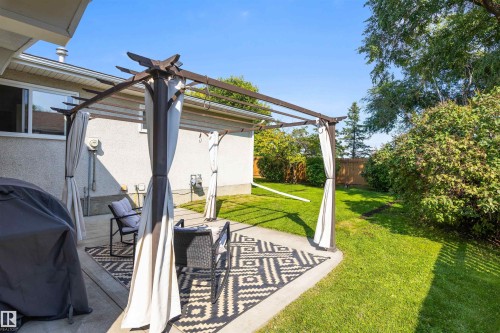 25 Amherst Crescent, St. Albert, AB 
