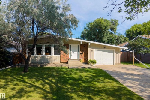 25 Amherst Crescent, St. Albert, AB 