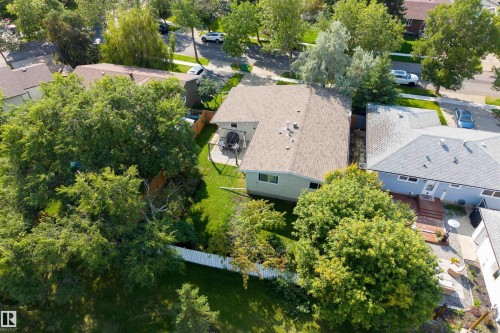 25 Amherst Crescent, St. Albert, AB 