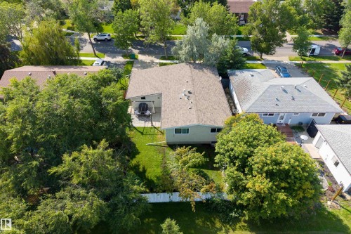 25 Amherst Crescent, St. Albert, AB 
