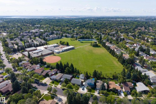 25 Amherst Crescent, St. Albert, AB 