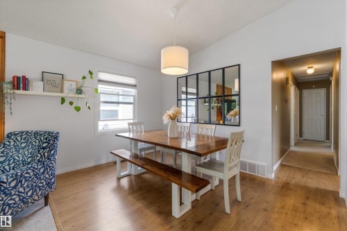 25 Amherst Crescent, St. Albert, AB 