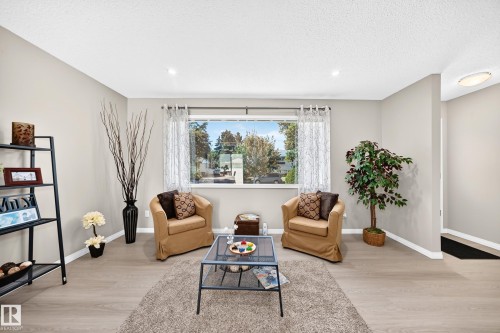3 Grantham Place, St. Albert, AB 