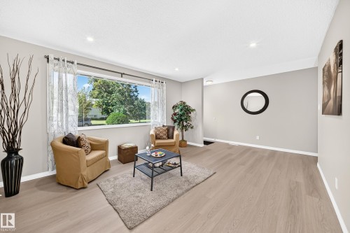 3 Grantham Place, St. Albert, AB 